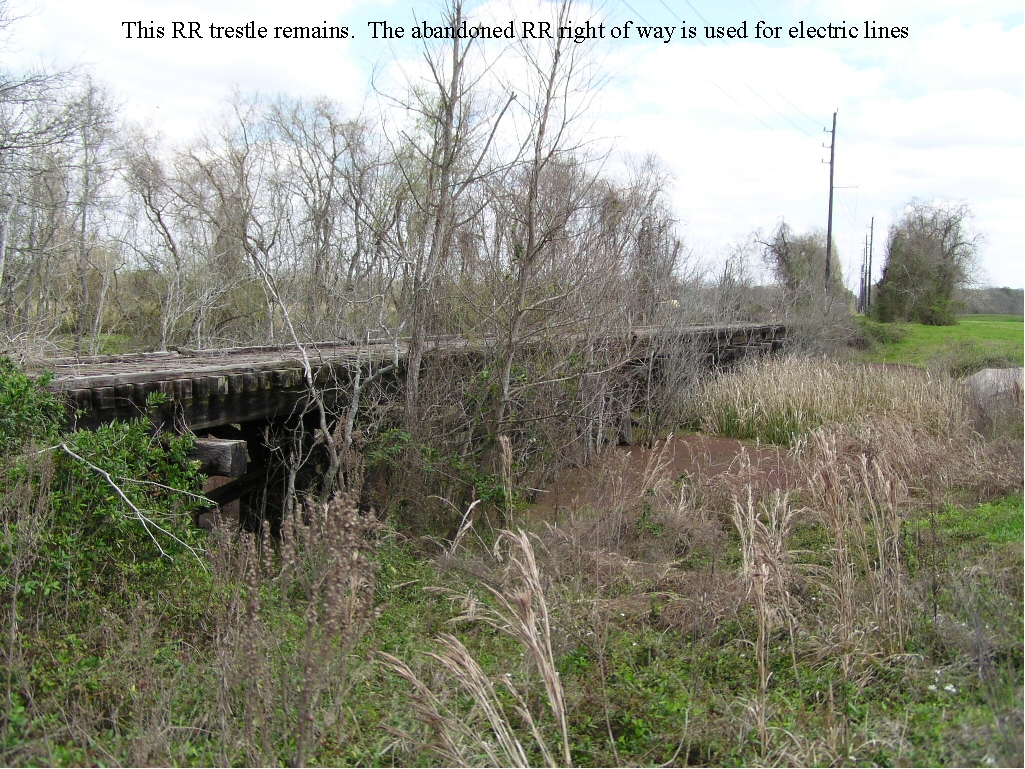 This Sugar Land RR tressell is just south of the Arcola sugar mill.